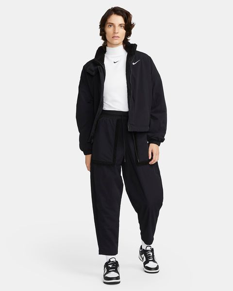 Куртка жіноча Nike Sportswear Essential Women's Woven Fleece-Lined (DQ6846-010), XS, WHS, 40% - 50%, 1-2 дні