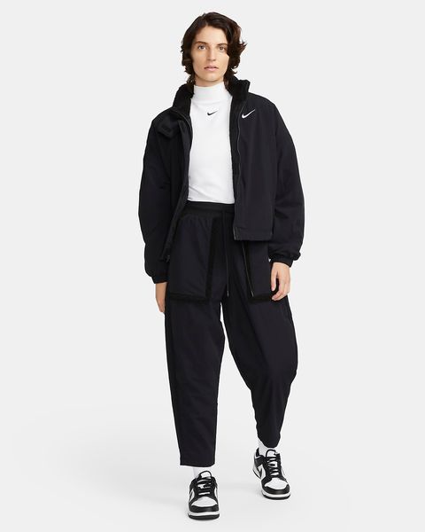 Куртка жіноча Nike Sportswear Essential Women's Woven Fleece-Lined (DQ6846-010), S, WHS, > 50%, 1-2 дні
