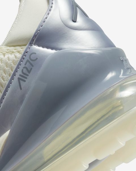 Кросівки жіночі Nike Air Max 270 (FB2934-100), 39, WHS, 30% - 40%, 1-2 дні