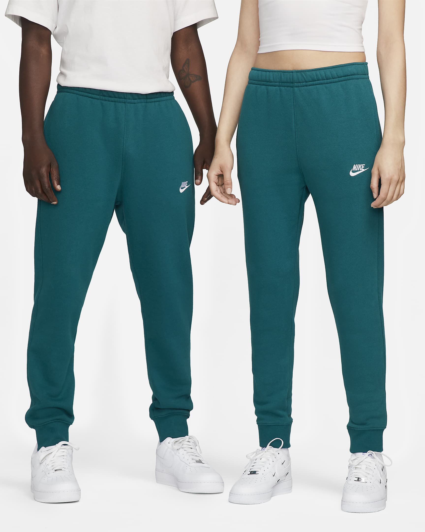 

Брюки чоловічі Nike Sportswear Club Fleece Joggers (BV2671-381)