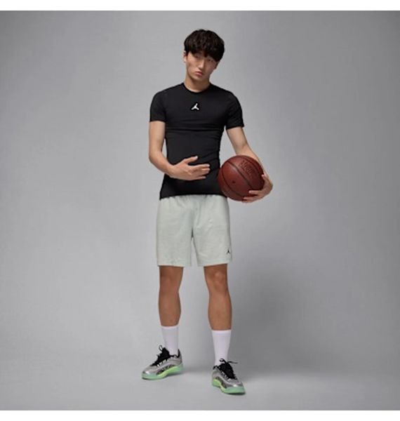 Футболка чоловіча Jordan Dri-Fit Short-Sleeve Base Layer Top Black (HV4099-010), M, OFC, 30% - 40%, 1-2 дні