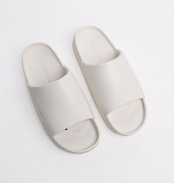 Тапочки чоловічі Nike Calm Slide (FD4116-100), 41, OFC, 30% - 40%, 1-2 дні