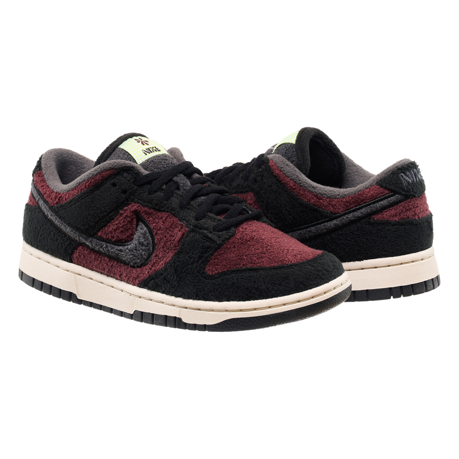 

Кросівки жіночі Nike Dunk Low "Fleece" (DQ7579-600)