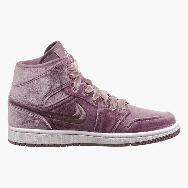 Кроссовки женские Jordan Air 1 Mid Se (DQ8397-500), 38, OFC, > 50%, 1-2 дня