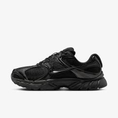 Кросівки жіночі Nike W V5 Rnr (HQ7901-112), 37.5, OFC, 20% - 30%, 1-2 дні
