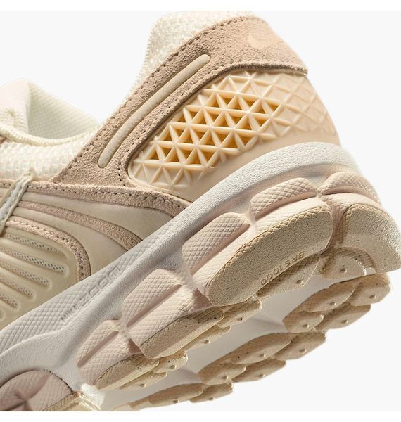 Кроссовки женские Nike Zoom Vomero 5 (HQ0458-200), 37.5, OFC, 10% - 20%, 1-2 дня