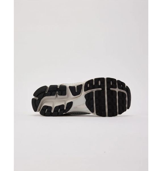 Кросівки жіночі Nike Zoom Vomero 5 (FN6742-001), 40, OFC, 10% - 20%, 1-2 дні