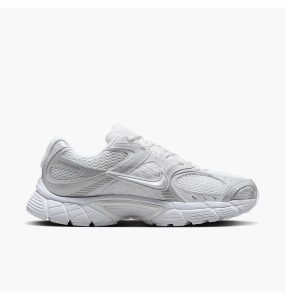 Кросівки жіночі Nike V5 Rnr White Black Metallic Silver (HQ7901-101), 36.5, WHS, 30% - 40%, 1-2 дні
