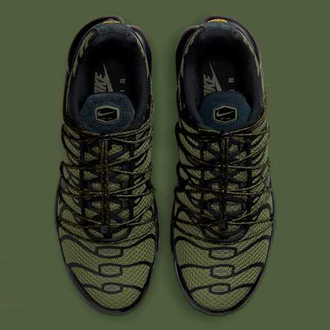 Nike air deals max plus 200