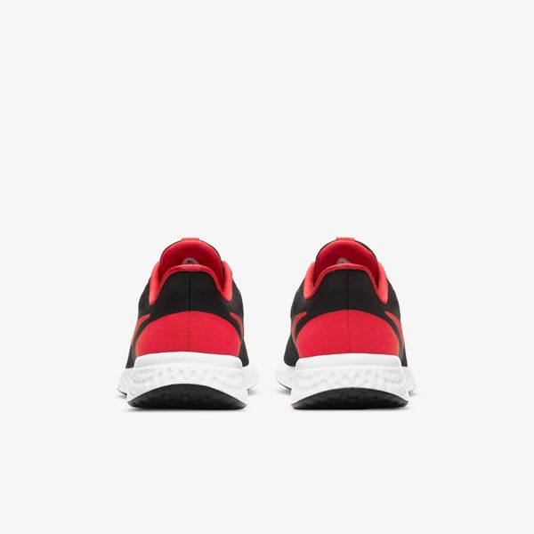 Кросівки підліткові Nike Revolution 5 (Gs) (BQ5671-017), 40, WHS