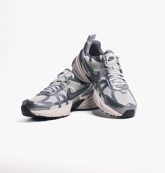 Кросівки для бігу жіночі Nike V2k Run (FD0736-003), 38, WHS, 30% - 40%, 1-2 дні