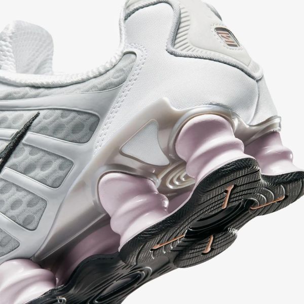 Кросівки жіночі Nike W Shox Tl (IU7553-054), 37.5, OFC, 1-2 дні