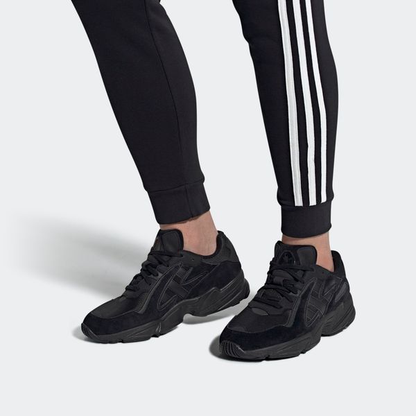Кросівки чоловічі Adidas Yung-96 (EE7239), 42, WHS