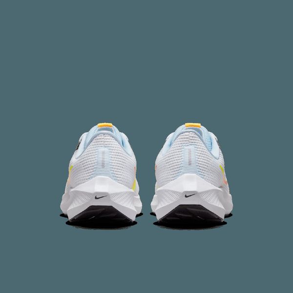 Кроссовки женские Nike Air Zoom Pegasus 40 White Blue (DV3854-102), 36.5, WHS, 40% - 50%, 1-2 дня