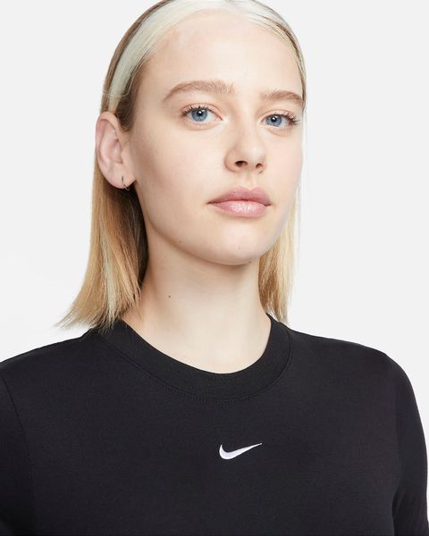 Футболка жіноча Nike Sportswear Essential Slim-Fit Crop T-Shirt (FB2873-010), L, WHS, 30% - 40%, 1-2 дні
