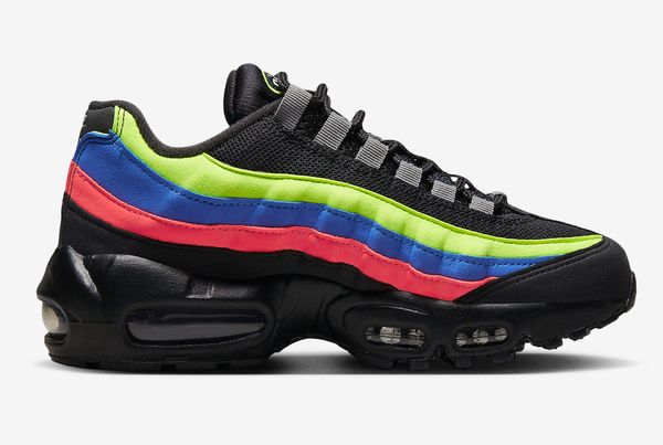 Кроссовки женские Nike Air Max 95 Gs (DZ5635-001), 39, WHS, 10% - 20%, 1-2 дня