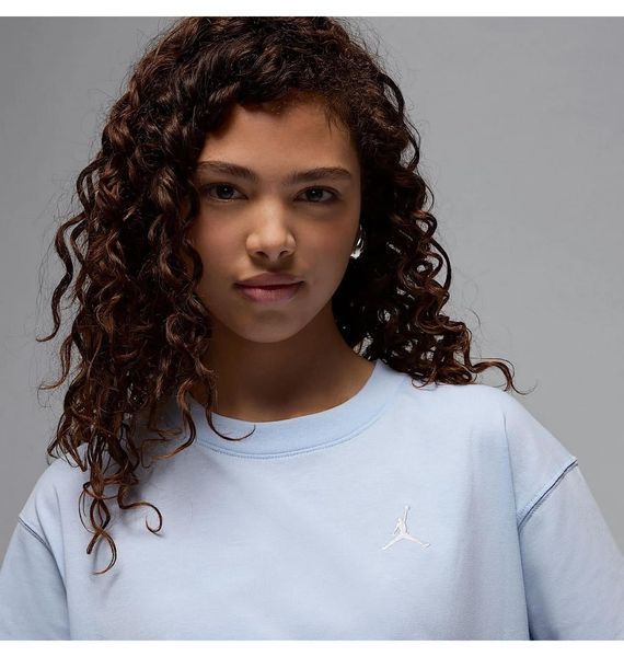 Футболка жіноча Nike Essentials (FN4500-407), S, OFC, < 10%, 1-2 дні
