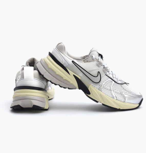 Кросівки жіночі Nike Wmns V2k Run (FD0736-100), 36.5, OFC, 30% - 40%, 1-2 дні