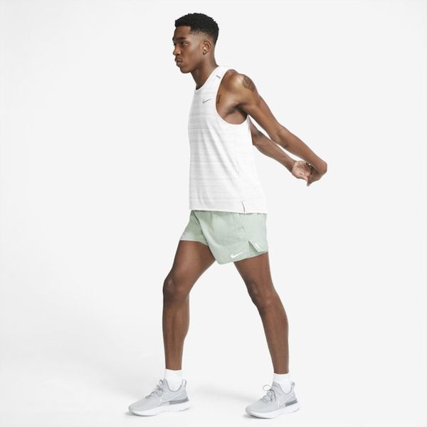 Майка чоловіча Nike Dri-Fit Miler Men's Running Tank (CU5982-100), S, OFC, 10% - 20%, 1-2 дні