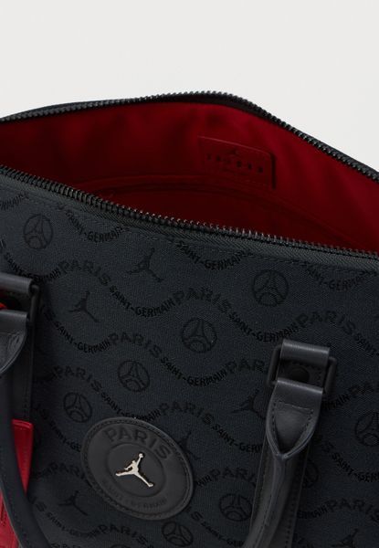 Спортивная сумка Jordan Paris Saint-Germain F.C. Monogram Duffle (LM9112-693), L, OFC, 1-2 дня