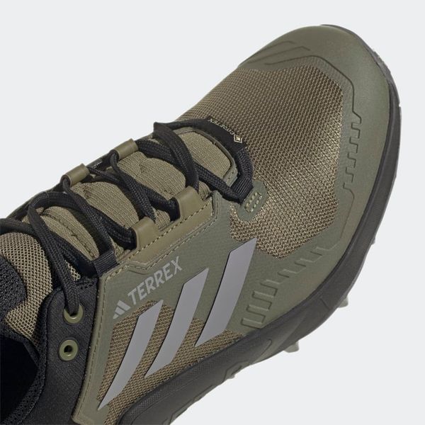 Кроссовки мужские Adidas Terrex Swift R3 Gore-Tex Hiking Shoes (HR1312), 42, WHS, 1-2 дня