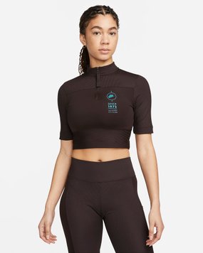 Спортивный топ женской Nike Sportswear Women's Ribbed Short-Sleeve Top (FJ5253-220), L, WHS, 30% - 40%, 1-2 дня