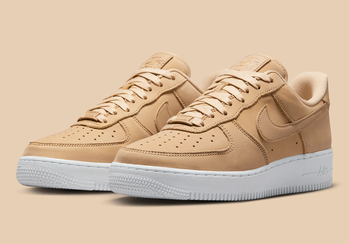 

Кросівки жіночі Nike Air Force 1 Premium (DR9503-201)