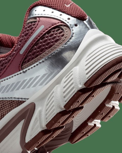 Кросівки жіночі Nike V5 Rnr Wmns (HQ7901-200), 37.5, OFC, 20% - 30%, 1-2 дні