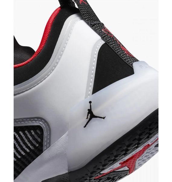 Кроссовки мужские Nike Air Jordan 37 Low Sneakers (DQ4122-100), 45.5, OFC, < 10%, 1-2 дня