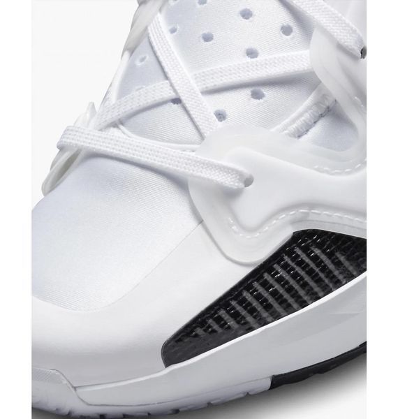 Кроссовки мужские Nike Air Jordan 37 Low Sneakers (DQ4122-100), 45.5, OFC, < 10%, 1-2 дня