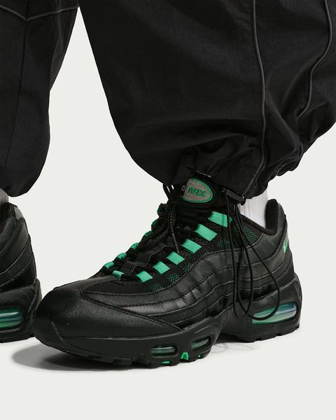 Брюки чоловічі Nike Tracksuit Bottoms (IF1306-010), L, OFC, 20% - 30%, 1-2 дні