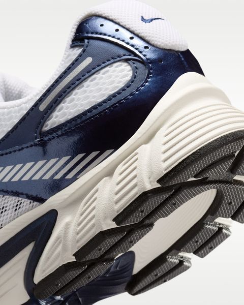 Кроссовки мужские Nike V5 Rnr (HJ5228-109), 41, OFC, 20% - 30%, 1-2 дня