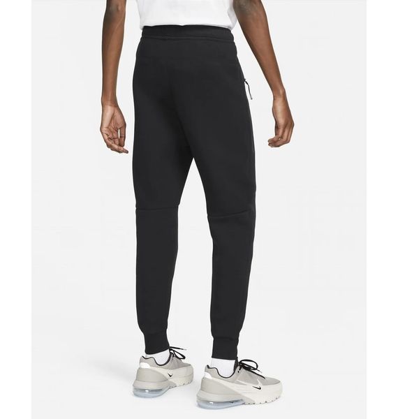 Брюки чоловічі Nike M Nk Tch Flc Jggr (FB8002-010), S, OFC, > 50%, 1-2 дні