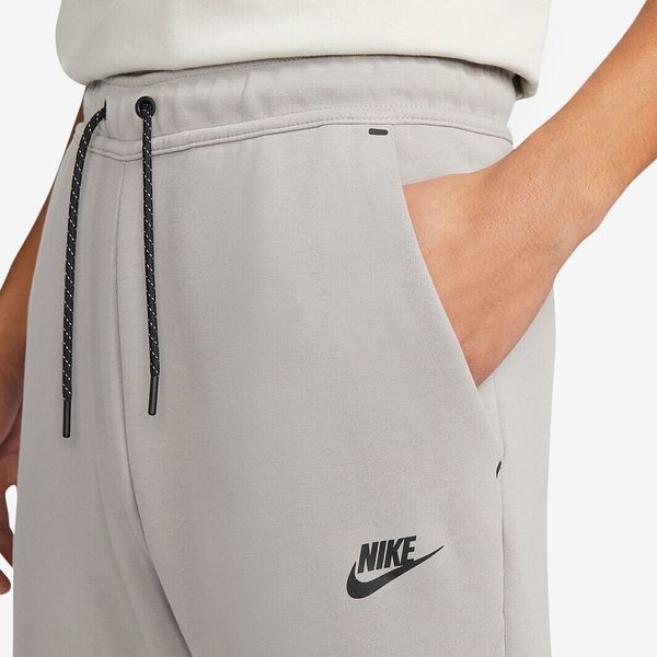 Брюки чоловічі Nike Sportswear Tech Fleece Joggers (DV0538-016), S, OFC, 40% - 50%, 1-2 дні