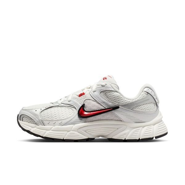 Кросівки жіночі Nike W V5 Rnr (HQ7901-108), 40, WHS, 10% - 20%, 1-2 дні