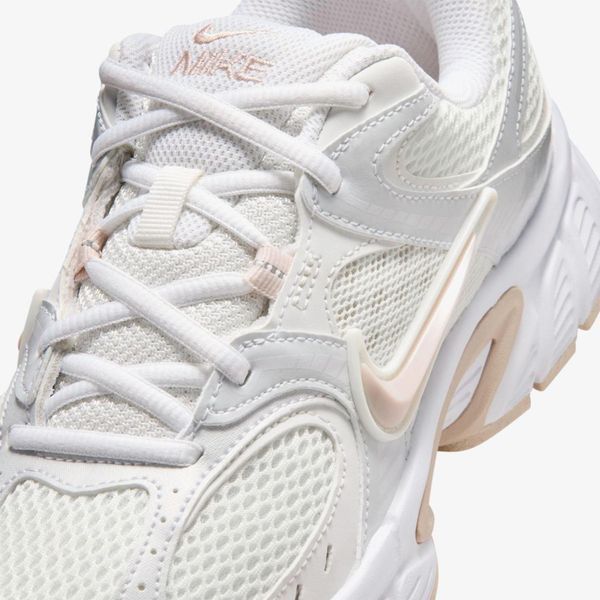 Кросівки жіночі Nike W V5 Rnr (HQ7901-110), 38, OFC, 20% - 30%, 1-2 дні