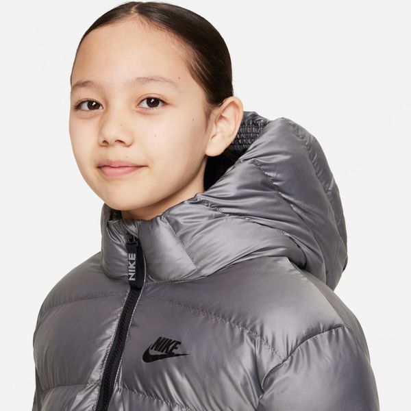 Куртка детская Nike Older Kids' (Girls') Synthetic-Fill Hooded Jacket (DR0452-010), XL, WHS, 10% - 20%, 1-2 дня