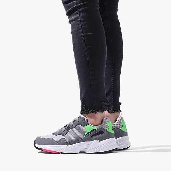 Кросівки жіночі Adidas Yung-96 (DB2802), 38, WHS, 10% - 20%, 1-2 дні