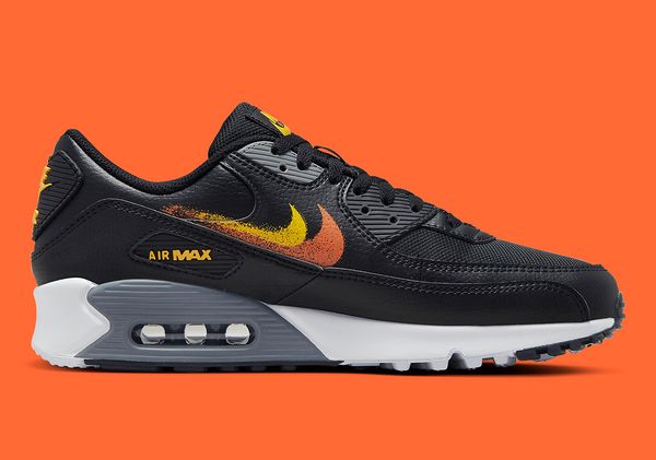 Кросівки чоловічі Nike Air Max 90 (FJ4229-001), 44, WHS, 1-2 дні