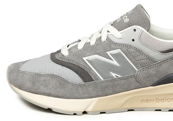 Кросівки чоловічі New Balance 997R Debuts Overseas In “Shadow Grey” (U997RHA), 41.5, WHS, 1-2 дні