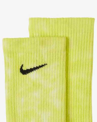 Yellow sales nike socks