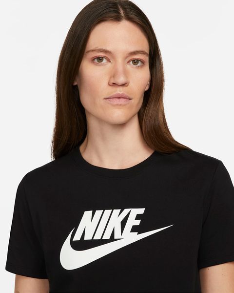 Футболка жіноча Nike Sportswear Essentials Women's Logo T-Shirt (DX7906-010), XS, WHS, 20% - 30%, 1-2 дні