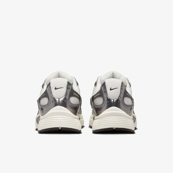 Кросівки чоловічі Nike V5 Rnr (HJ5228-009), 41, OFC, 20% - 30%, 1-2 дні