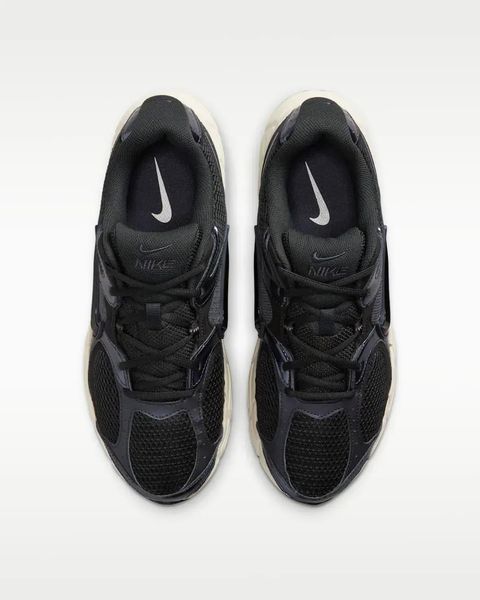 Кросівки чоловічі Nike V5 Rnr (HJ5228-013), 42, WHS, 30% - 40%, 1-2 дні