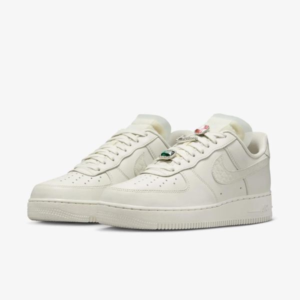 Кроссовки женские Nike Air Force 1 Lo Prm (DN5463-001), 36.5, OFC, 10% - 20%, 1-2 дня