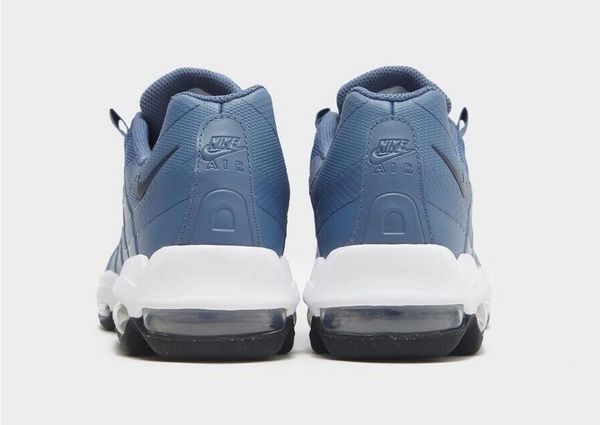 Кросівки чоловічі Nike Air Max 95 (FD0662-400), 43, WHS, > 50%, 1-2 дні