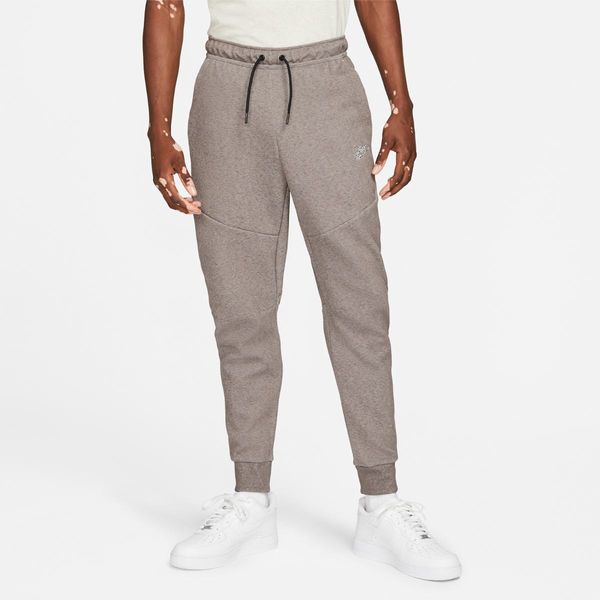 Брюки мужские Nike Sportswear Tech Fleece (DD4706-004), L, WHS, 10% - 20%, 1-2 дня